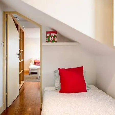Balcony In Center Apartment Lisbon